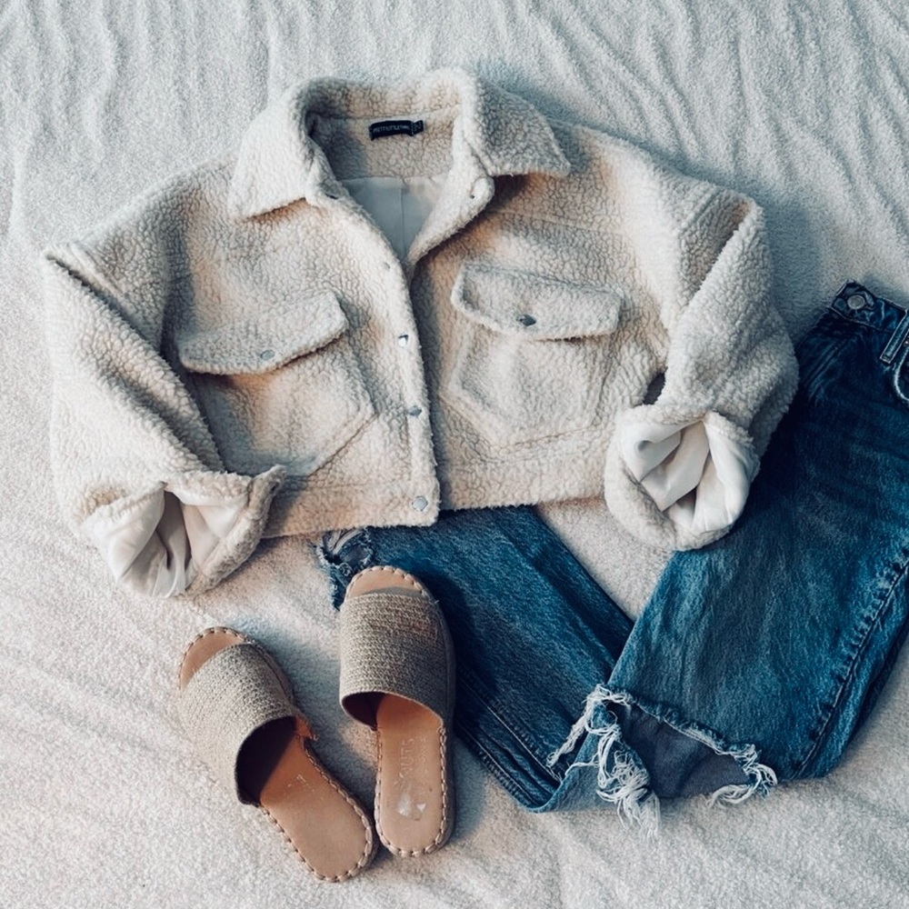 Sundays Tan Teddy Jacket Cropped Fuzzy Style - Picture 6 of 7